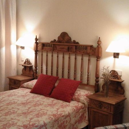 Hostal Rural Cumbres De Castilla Mandayona Buitenkant foto