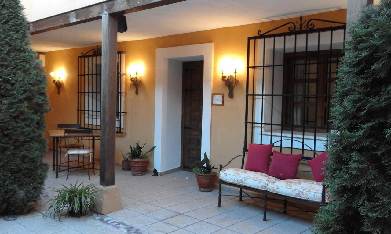 Hostal Rural Cumbres De Castilla Mandayona Buitenkant foto