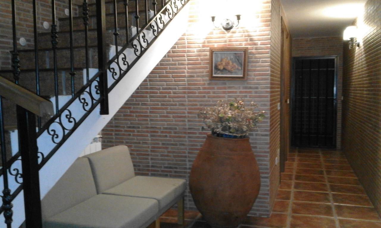 Hostal Rural Cumbres De Castilla Mandayona Buitenkant foto