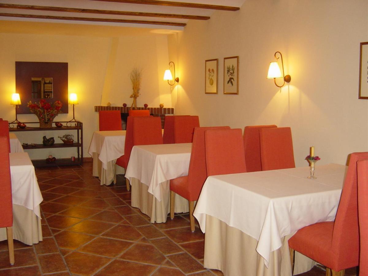 Hostal Rural Cumbres De Castilla Mandayona Buitenkant foto
